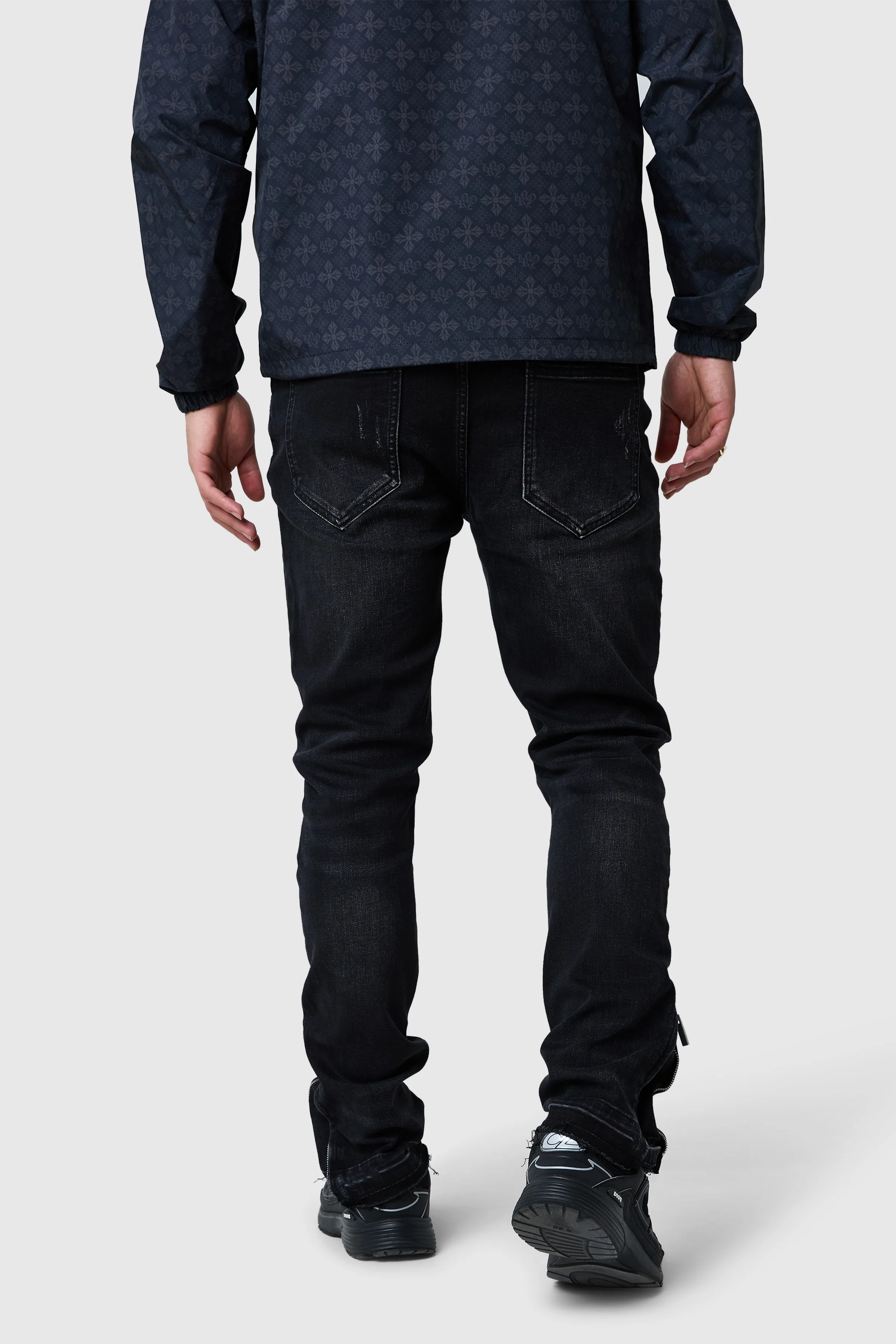 Enzo Slim Jean - Jet Black - Image 7